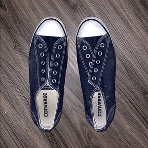 converse navy low top